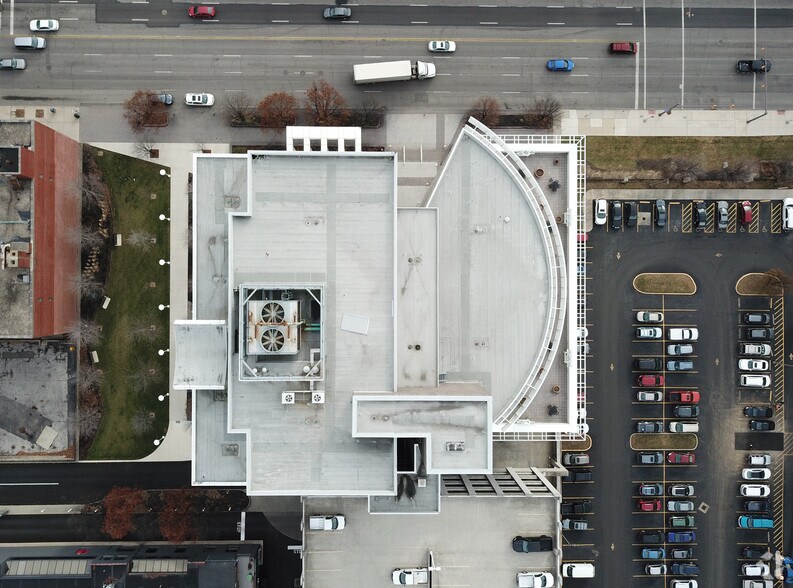 More Photos Of 300 E Broad St, Columbus Office For Lease