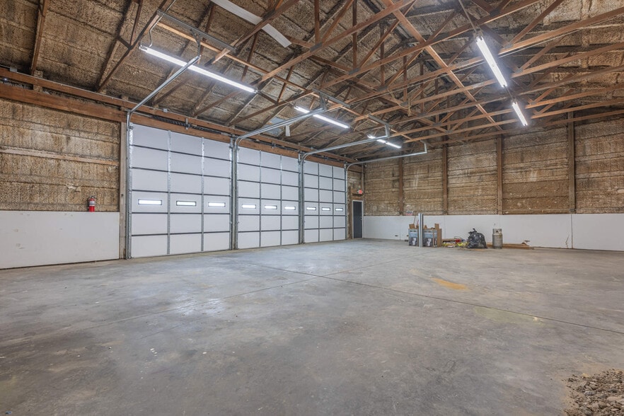 More Photos Of 2710 Needmore Rd, Dayton Service For Lease