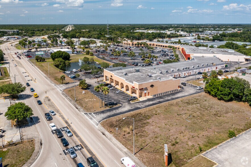 More Photos Of 4300 Kings Hwy, Port Charlotte Unknown For Lease