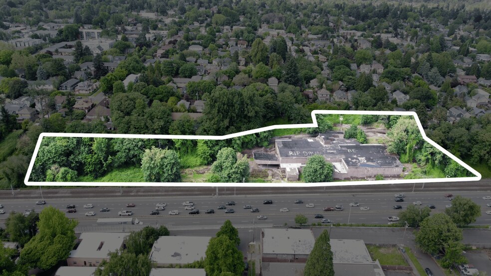 Primary Photo Of 2506 NE Multnomah St, Portland Warehouse For Sale