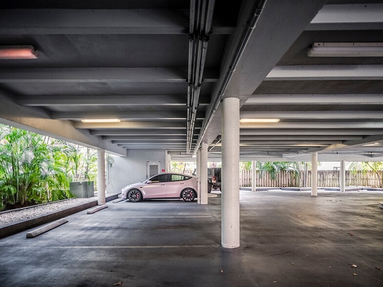 More Photos Of 3200 NE 14th Street Cswy, Pompano Beach Office For Sale