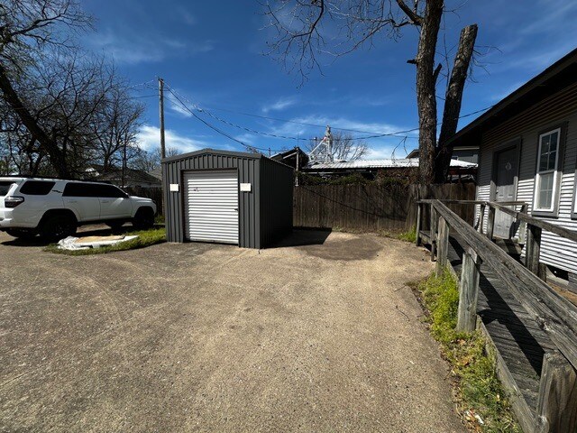 More Photos Of 214 Stanley SW ave, Ardmore Office For Sale