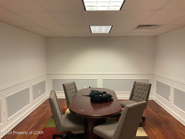 More Photos Of 22 S Prospect St, Nanticoke Office For Sale