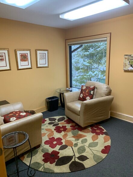 More Photos Of 4141 Old Sibley Memorial Hwy, Eagan Office For Sale