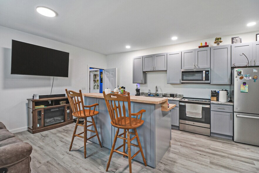 More Photos Of 148 Porter Ln, Spring City Specialty For Sale