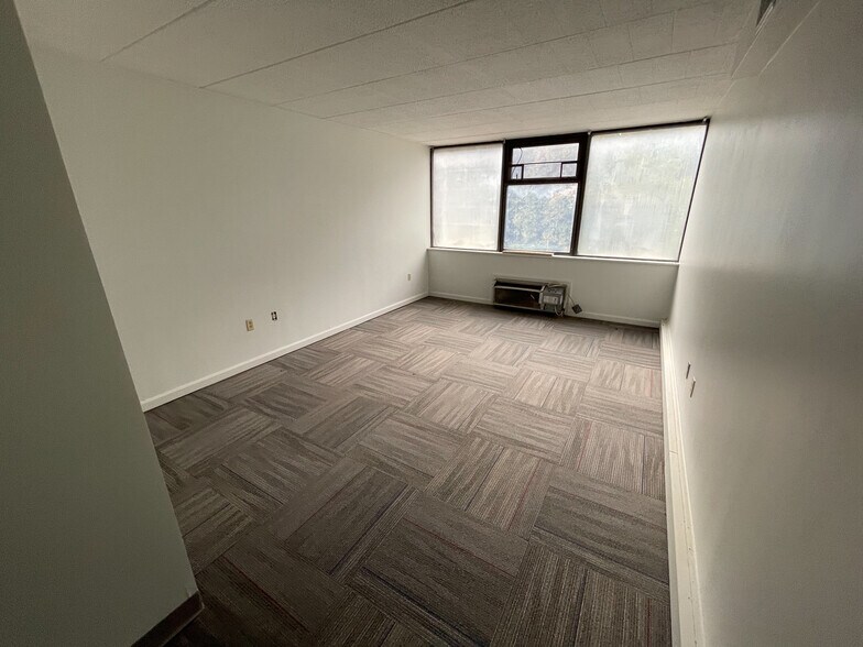 More Photos Of 624 Lysle Blvd, Mckeesport Assisted Living For Sale