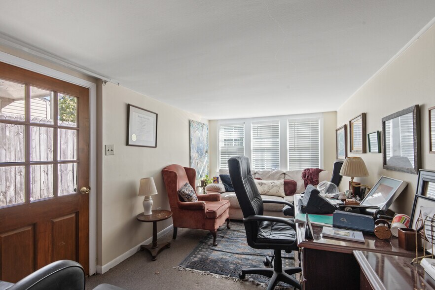 More Photos Of 122 Sierra Ct, Metairie Office For Lease