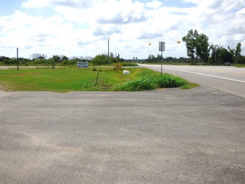 More Photos Of 102 Highway 6, Carbon Restaurant For Sale