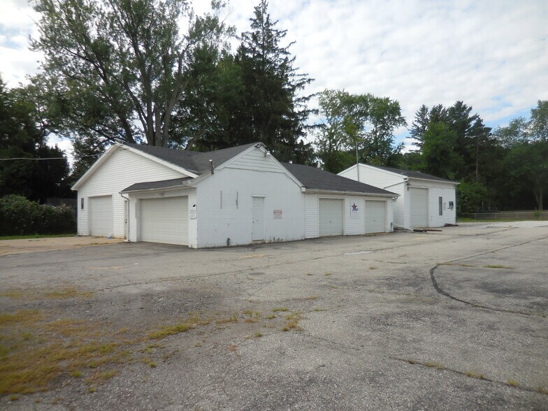 More Photos Of 2229 Tremainsville Rd, Toledo Fast Food For Sale