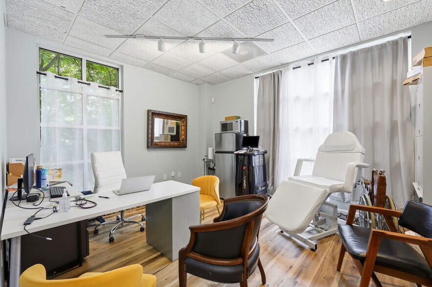 More Photos Of 502 McKnight Dr, Knightdale Medical For Sale