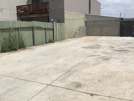 More Photos Of 909 N Amphlett Blvd, San Mateo Warehouse For Lease