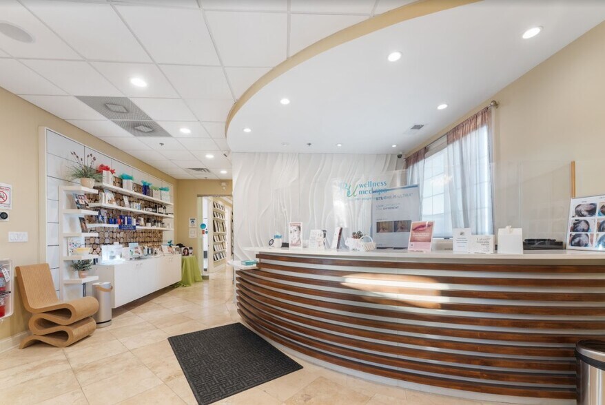 More Photos Of 230 E Ogden Ave, Hinsdale Medical For Lease