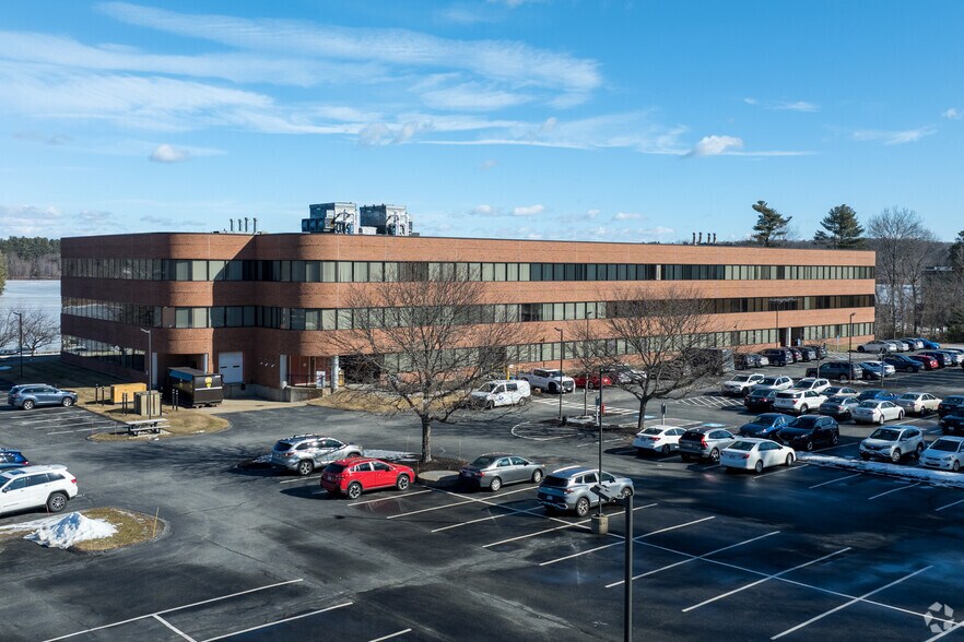 More Photos Of 144 Turnpike Rd, Southborough Office For Lease