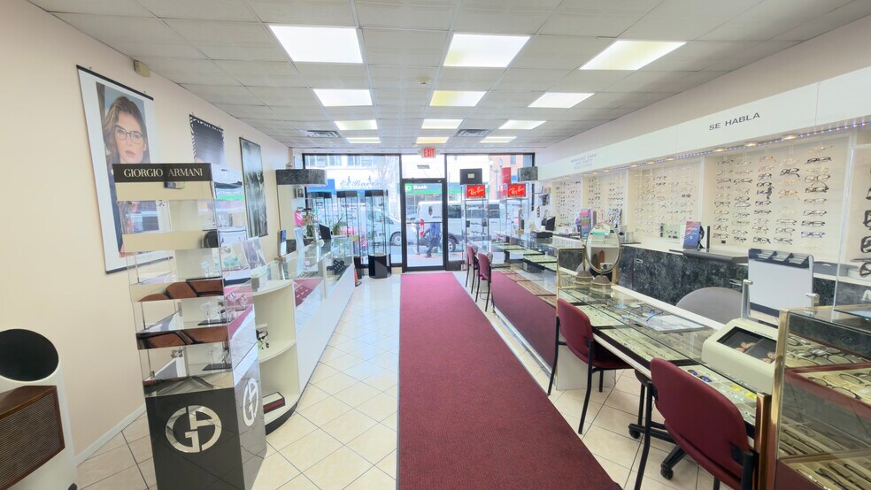 More Photos Of 6110 Bergenline Ave, West New York Storefront Retail Residential For Lease