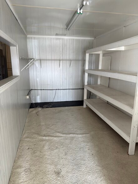 More Photos Of 18210 Paulson Dr, Port Charlotte Warehouse For Lease