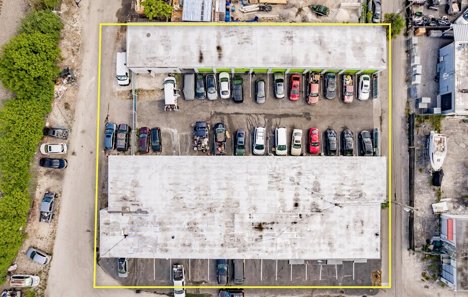 More Photos Of 821 NW 45th St, Oakland Park Warehouse For Sale