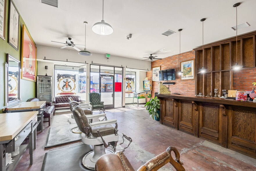 More Photos Of 21627 Sherman Way, Canoga Park Storefront For Sale