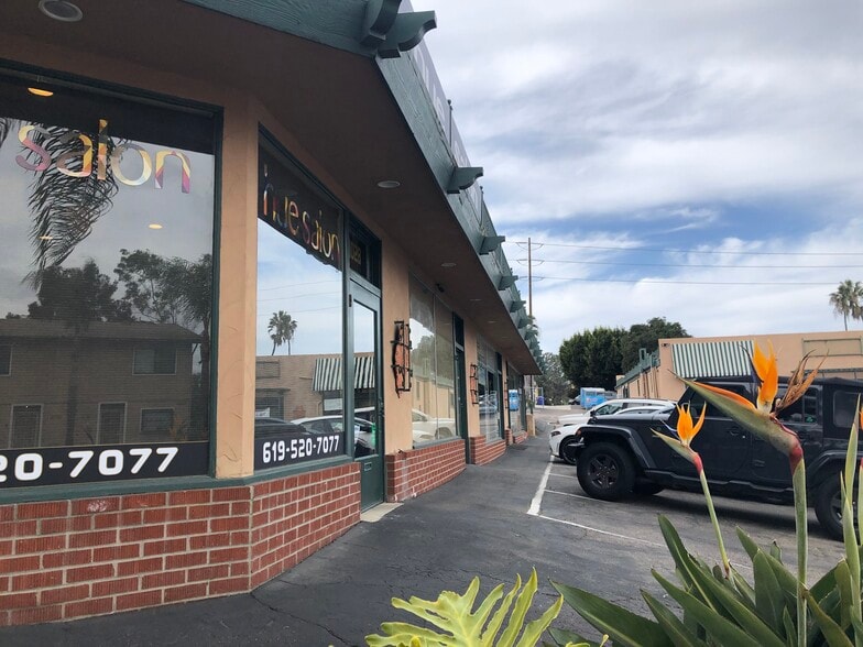 More Photos Of 4051 Voltaire St, San Diego Unknown For Lease