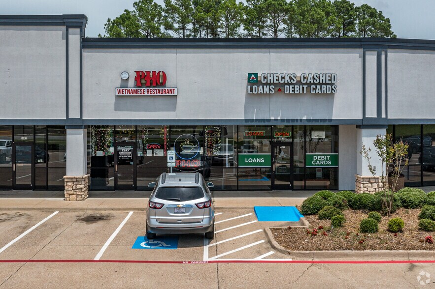 More Photos Of 3825 Highway 64 W, Tyler Unknown For Lease