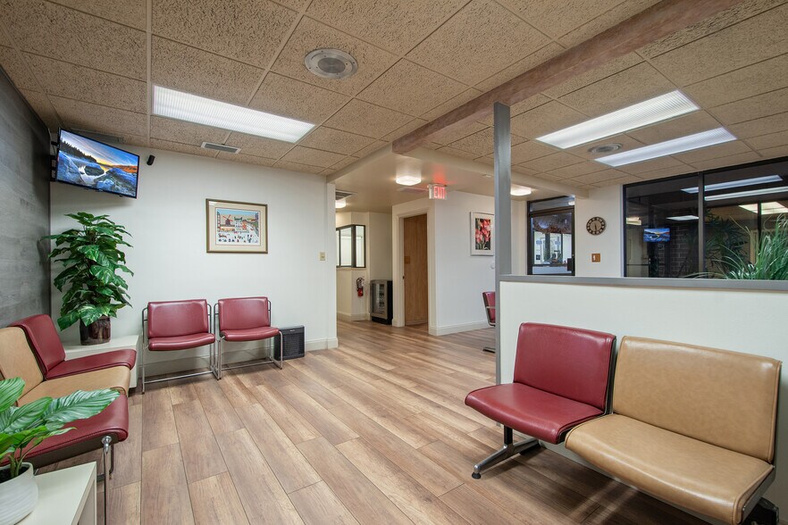More Photos Of 3027 Aloma Ave, Winter Park Medical For Sale