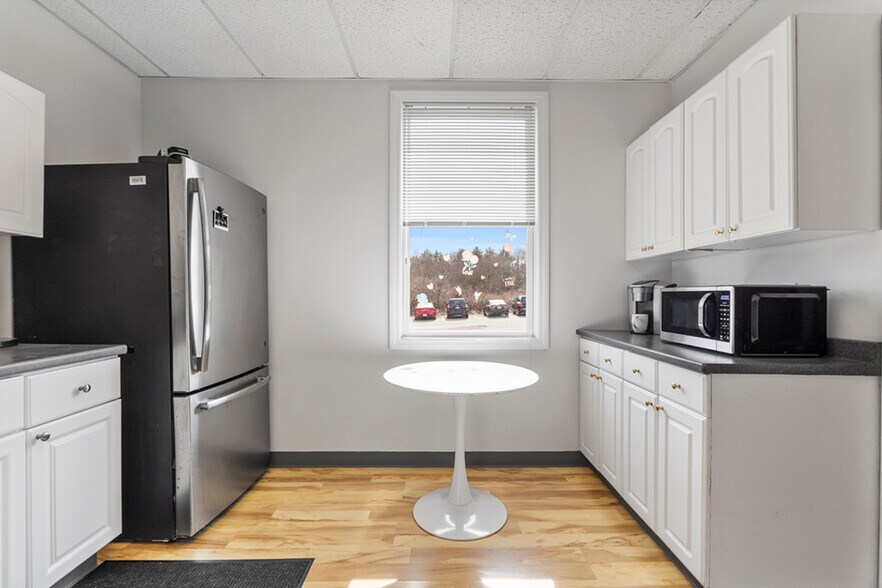 More Photos Of Rt 1, Walpole Medical For Sale