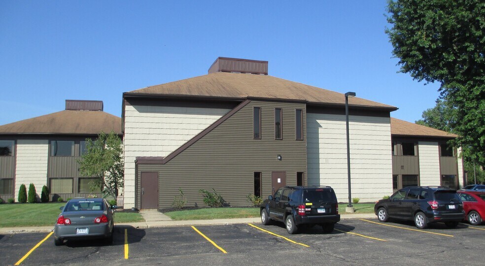 More Photos Of 3570 Executive Dr, Uniontown Medical For Lease