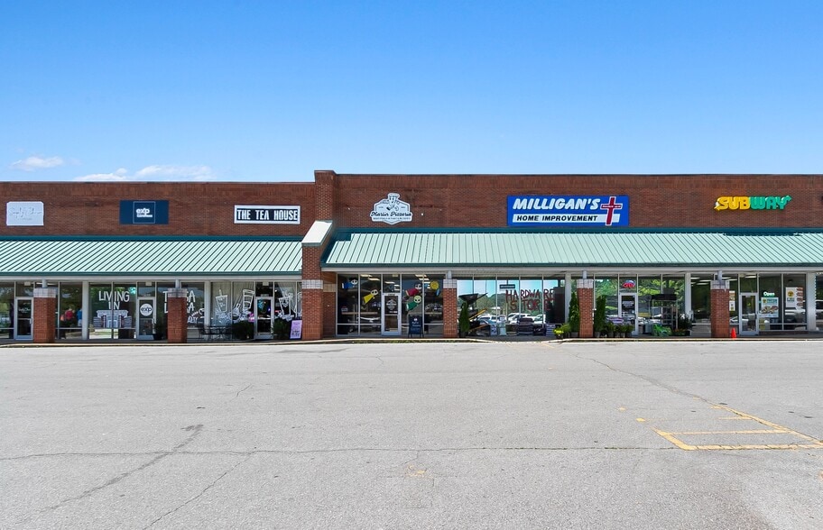 More Photos Of 13620 Highway 43 N, Northport Storefront For Sale