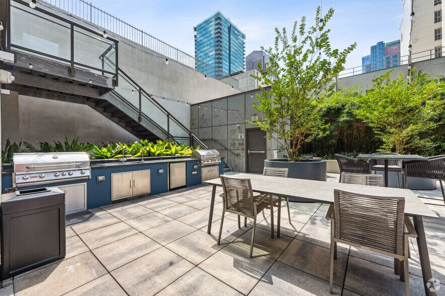 More Photos Of 801 S Hope St, Los Angeles Apartments For Lease