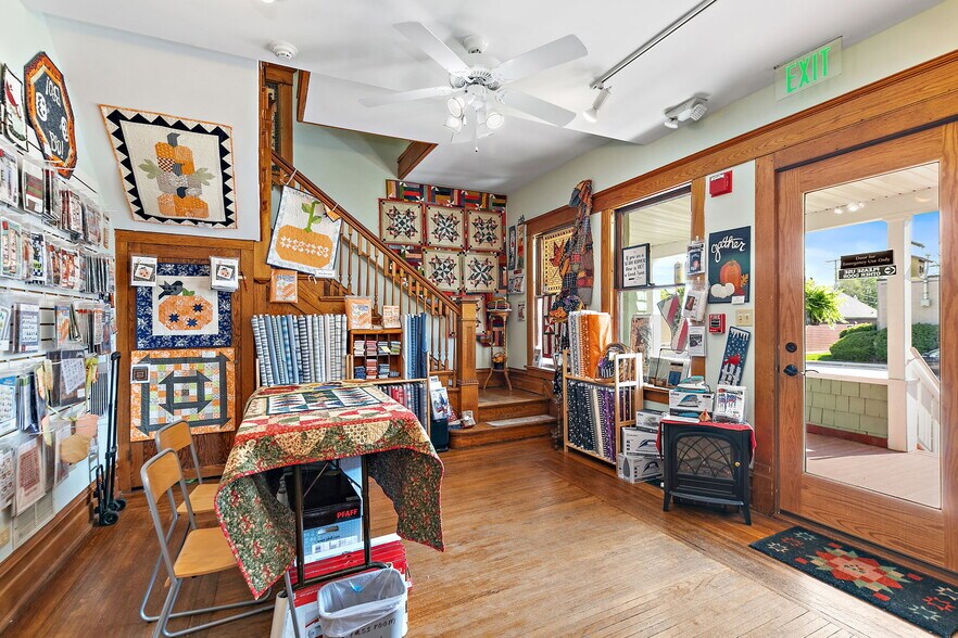 More Photos Of 290 S State St, Hampshire Storefront Retail Office For Sale