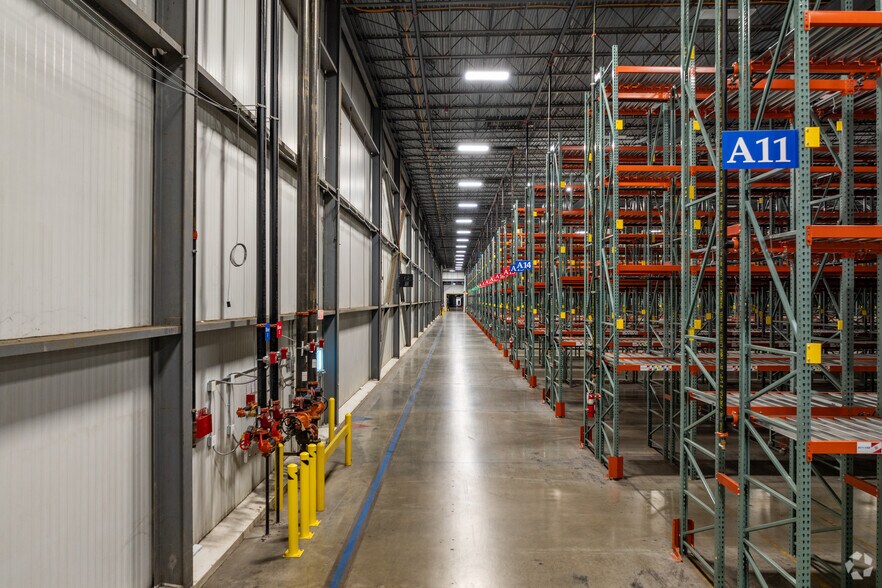 More Photos Of 4676 Erie Ave SW, Navarre Distribution For Sale