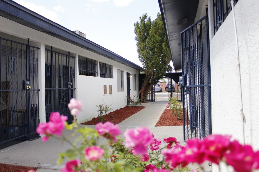More Photos Of 3440-3444 Ross SE Ave @ Amherst, Albuquerque Multifamily For Sale