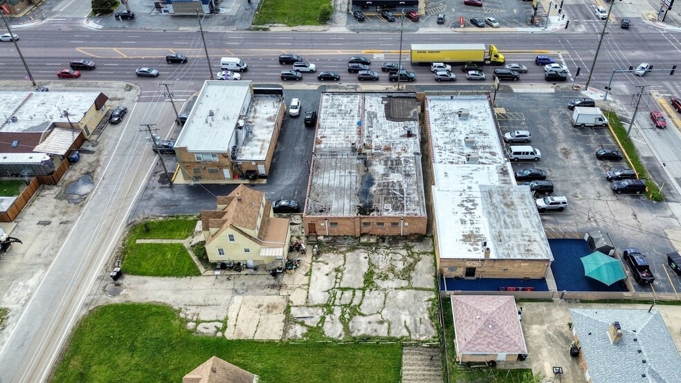 More Photos Of 2345 N Mannheim Rd, Melrose Park Freestanding For Sale