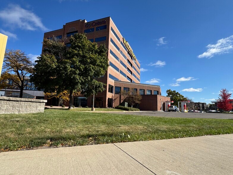 More Photos Of 400 1st St S, Saint Cloud Office For Lease