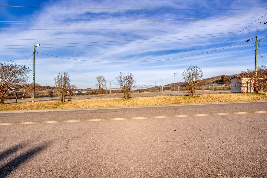 More Photos Of 2111 Redfern Dr, Athens Land For Lease