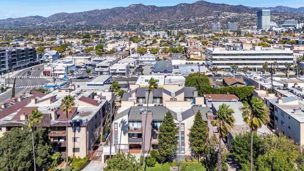 More Photos Of 453 Ivy St, Glendale Apartments For Sale