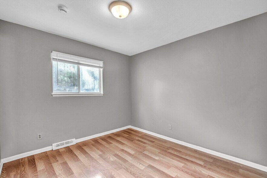 More Photos Of 818-850 S Green Rd, South Euclid Apartments For Sale