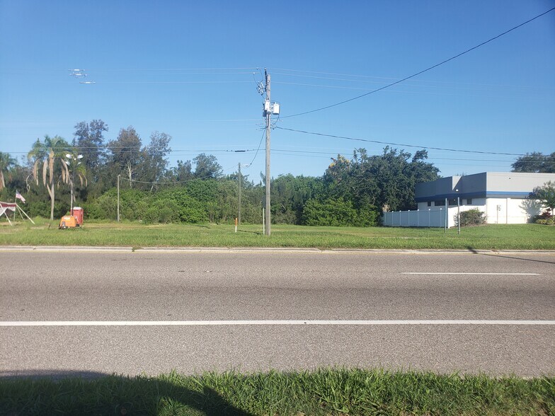 More Photos Of 610 N US Highway 41, Ruskin Land For Sale