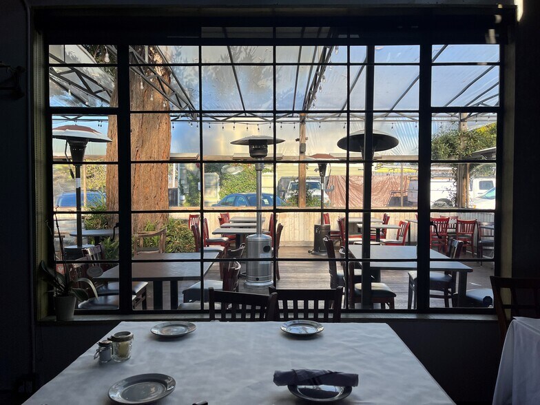 More Photos Of 5862-5872 Doyle St, Emeryville Restaurant For Sale