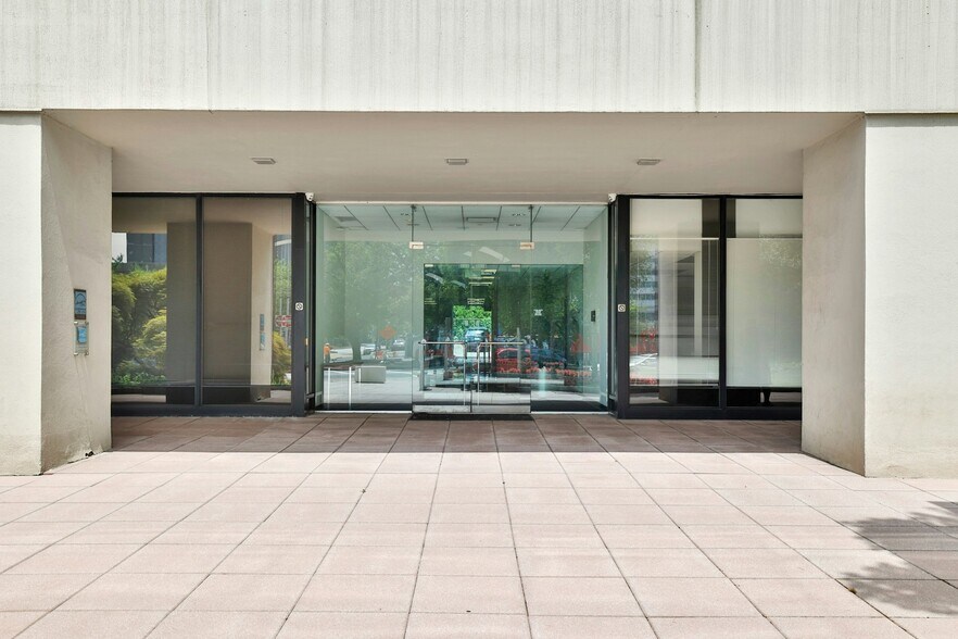 More Photos Of 1 Barker Ave, White Plains Office For Lease