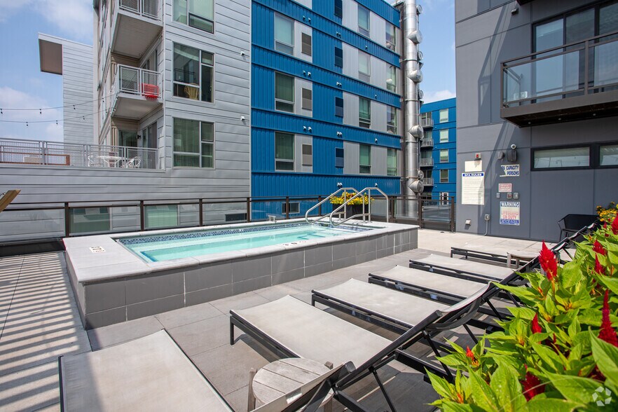 More Photos Of 1300 W Lake St, Minneapolis Apartments For Lease