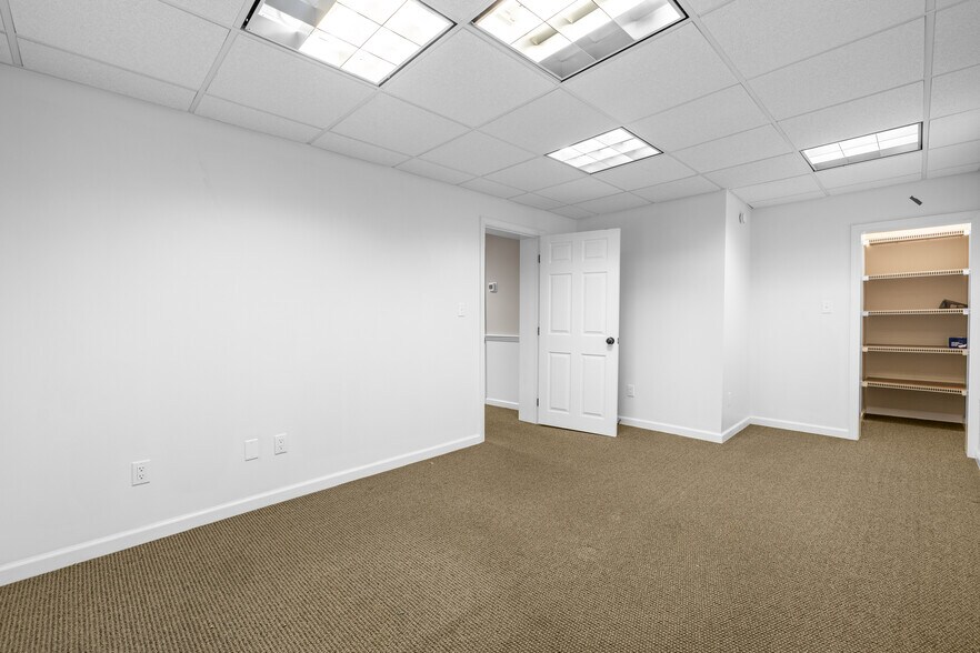 More Photos Of 217 N Washington St, Rome Office For Lease