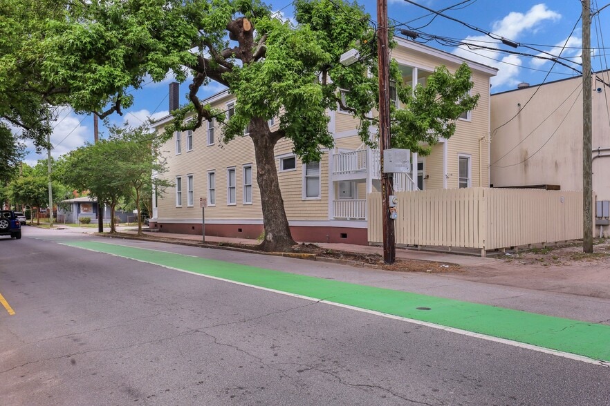 More Photos Of 420 E Bolton St, Savannah Apartments For Sale