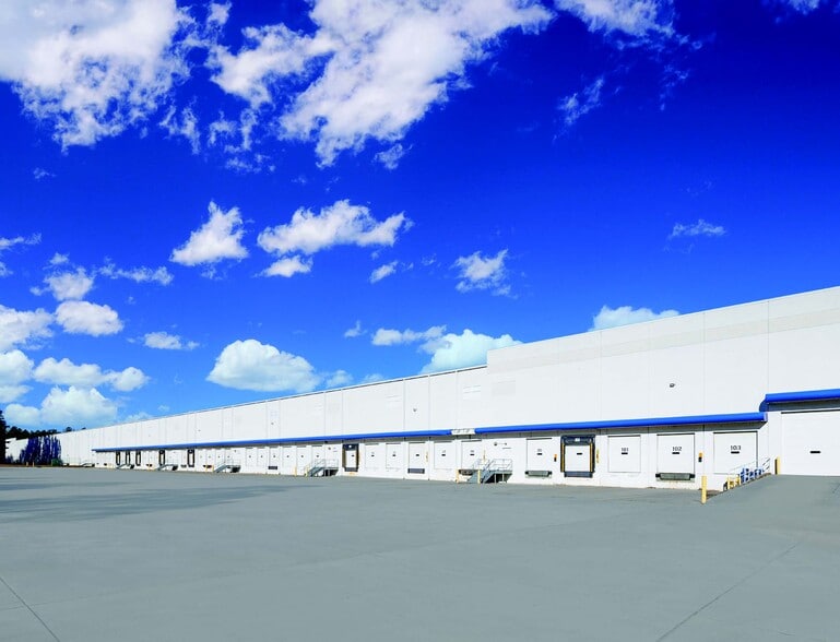 More Photos Of 50 Innovation Dr, Savannah Distribution For Lease