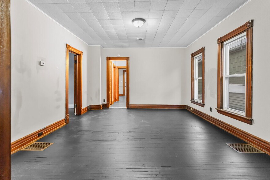 More Photos Of , Buffalo General Retail For Sale