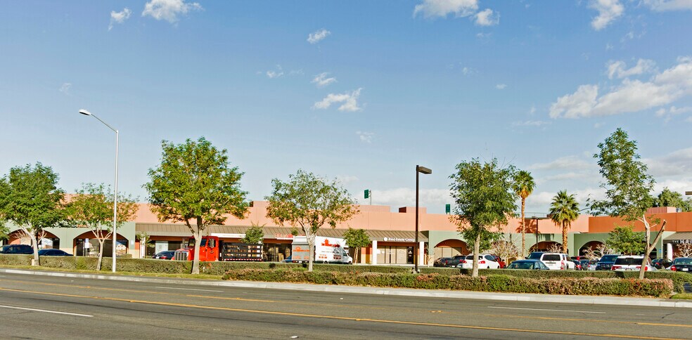 More Photos Of 78078 Country Club Dr, Bermuda Dunes Unknown For Lease