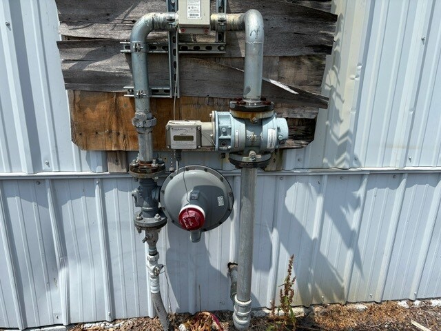 More Photos Of 1492 E Grand River Ave, Williamston Warehouse For Lease