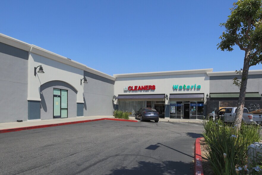 More Photos Of 7060-7076 Sepulveda Blvd, Van Nuys Unknown For Lease