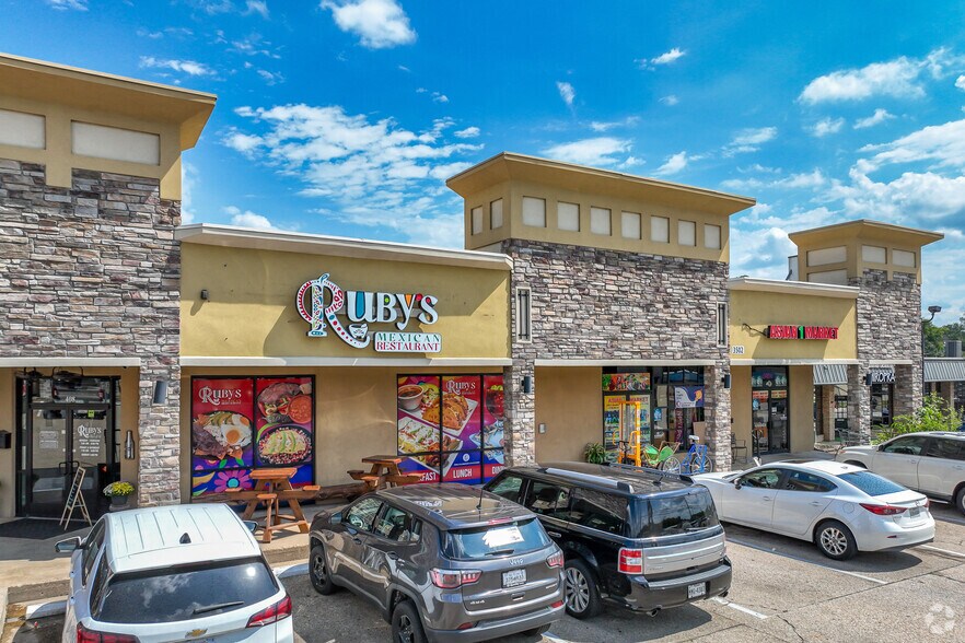 More Photos Of 3400-3502 S Broadway, Tyler Unknown For Lease