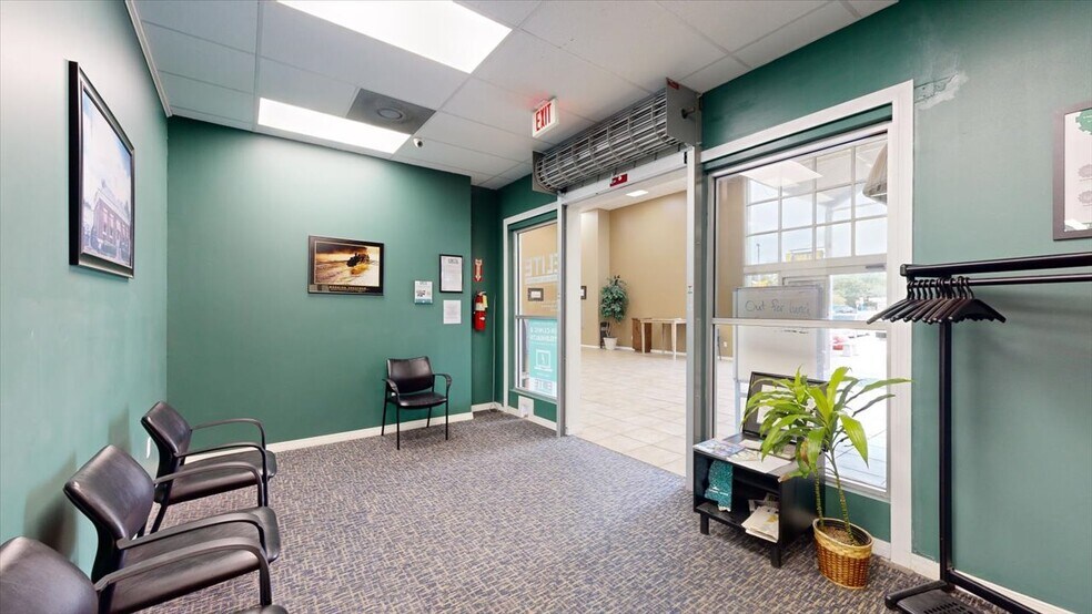 More Photos Of 113 Bo Bo Dr, Crystal Springs Freestanding For Lease