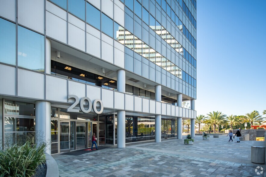 More Photos Of 200 N Pacific Coast Hwy, El Segundo Office For Lease